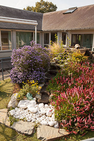 patio unité fleurie